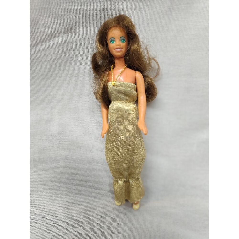 Vintage Glamour Gals 1981 Kenner Erin In Golden Glitter Dress - Doll and Outfit